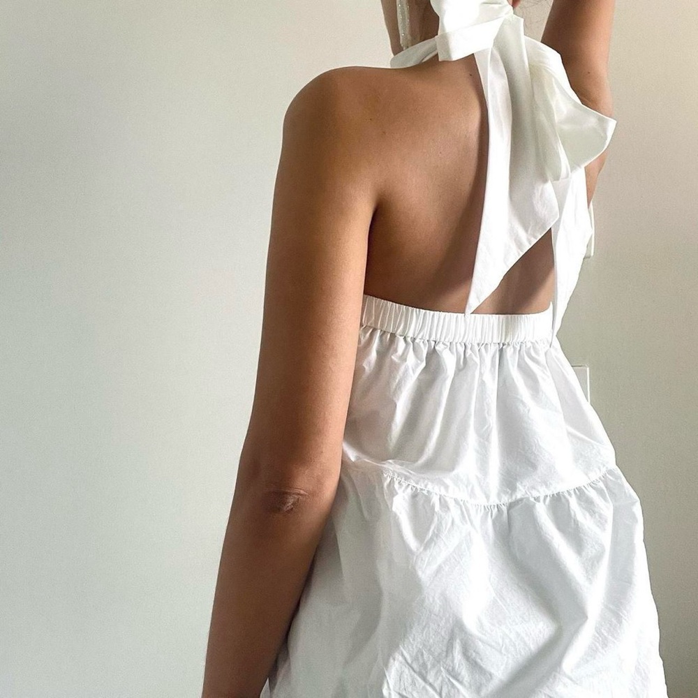 Theory | White backless bow halter neck tiered poplin cotton blouse | Size S